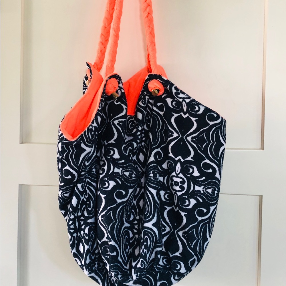 Reversible towel beach bag